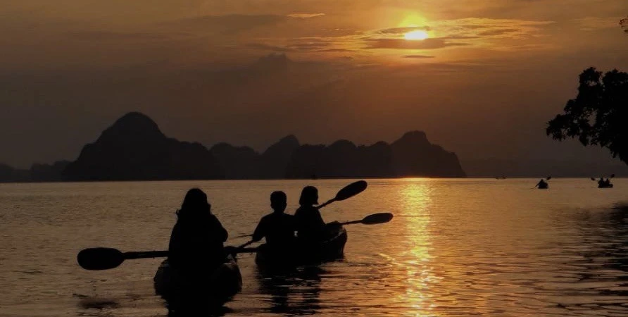 Sunset Kayaking at Tha-lane Bay + BBQ Dinner | Best Sunset in Thailand