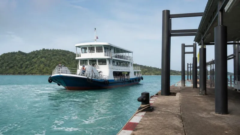 Krabi Koh Lanta Ferry: Complete 2026 Travel Guide