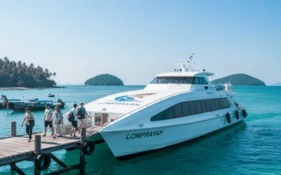 Lomprayah Ferry Complete Guide: Routes, Schedules & Booking 2026