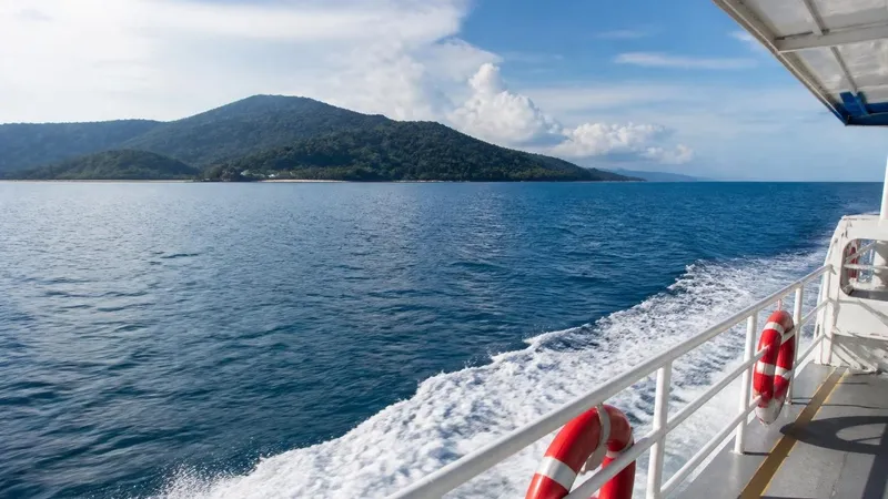 Phuket to Koh Lipe: Your 2026 Island Transfer Guide